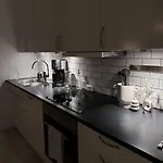 Center - 2 Bedrooms - Ev-plug Apartament Bodø