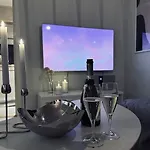 Center - 2 Bedrooms - Ev-plug Apartman